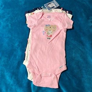 Gerber 3 pack onesies